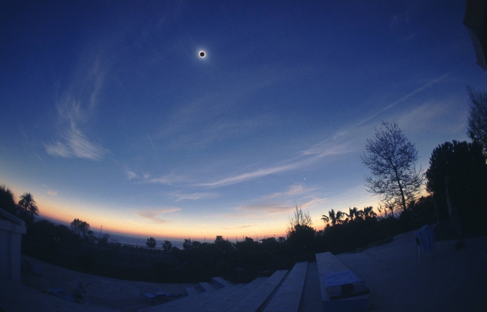 Totale Sonnenfinsternis am 29.03.2006 in der Türkei bei Side