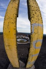 Totems auf der Halde Haniel III