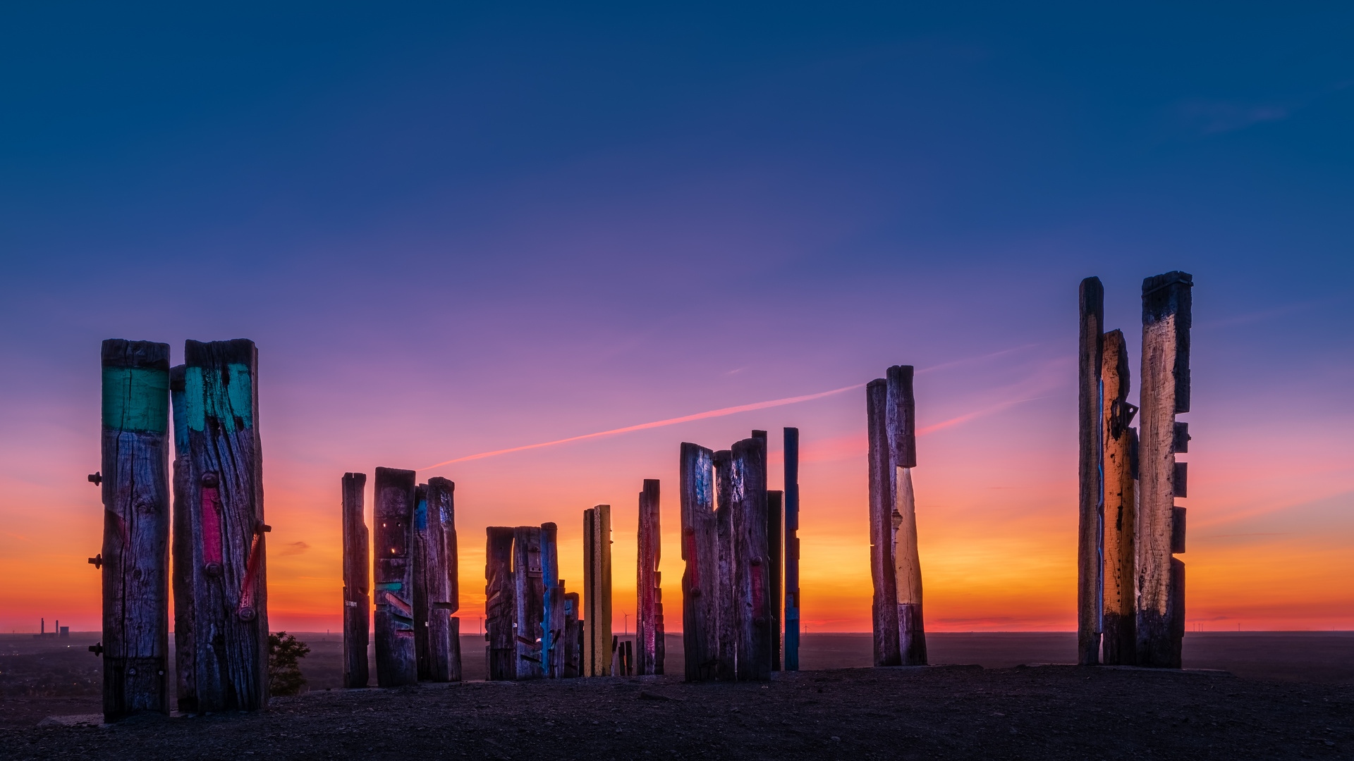 Totems im Abendlicht