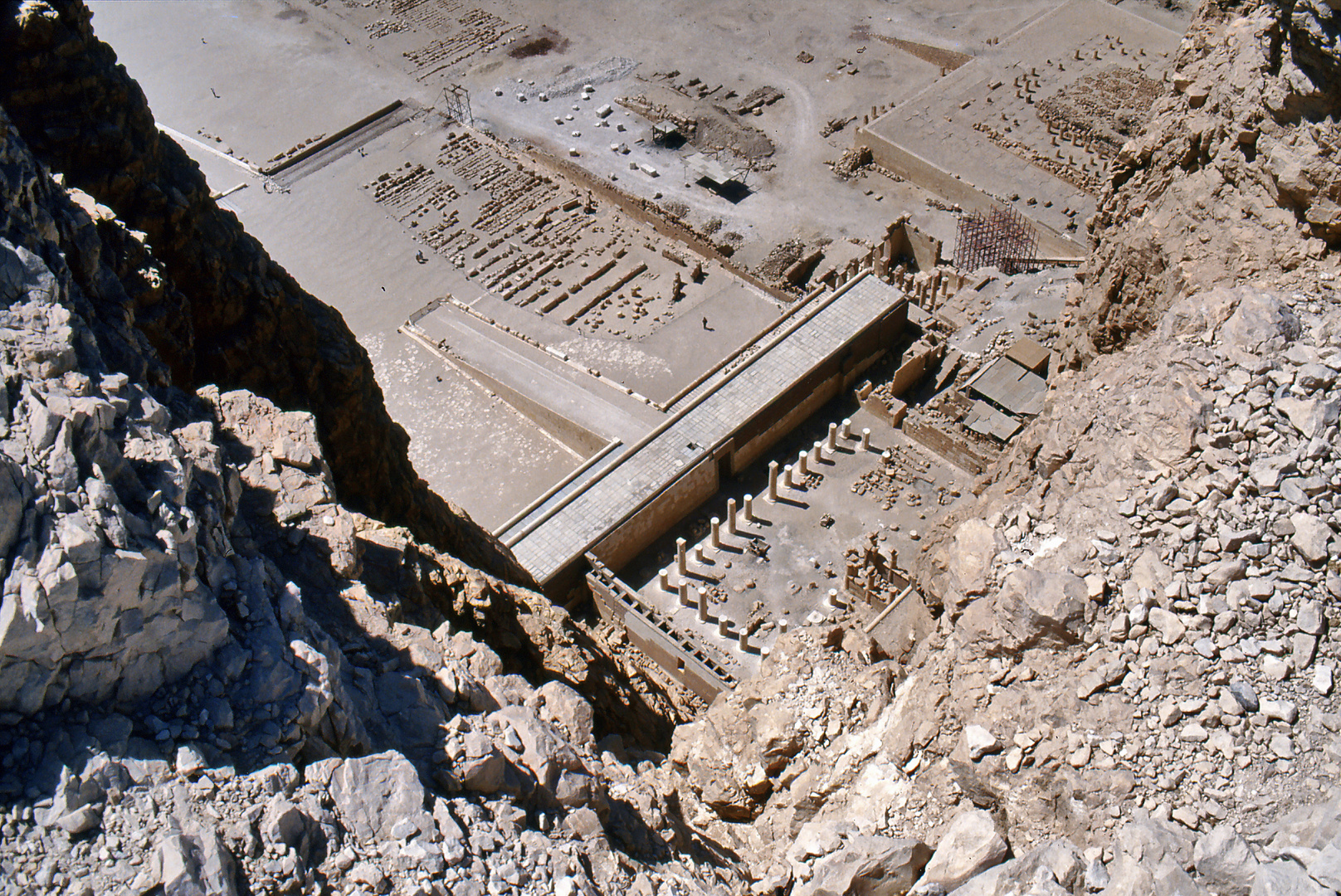 Totentempel der Hatschepsut von oben