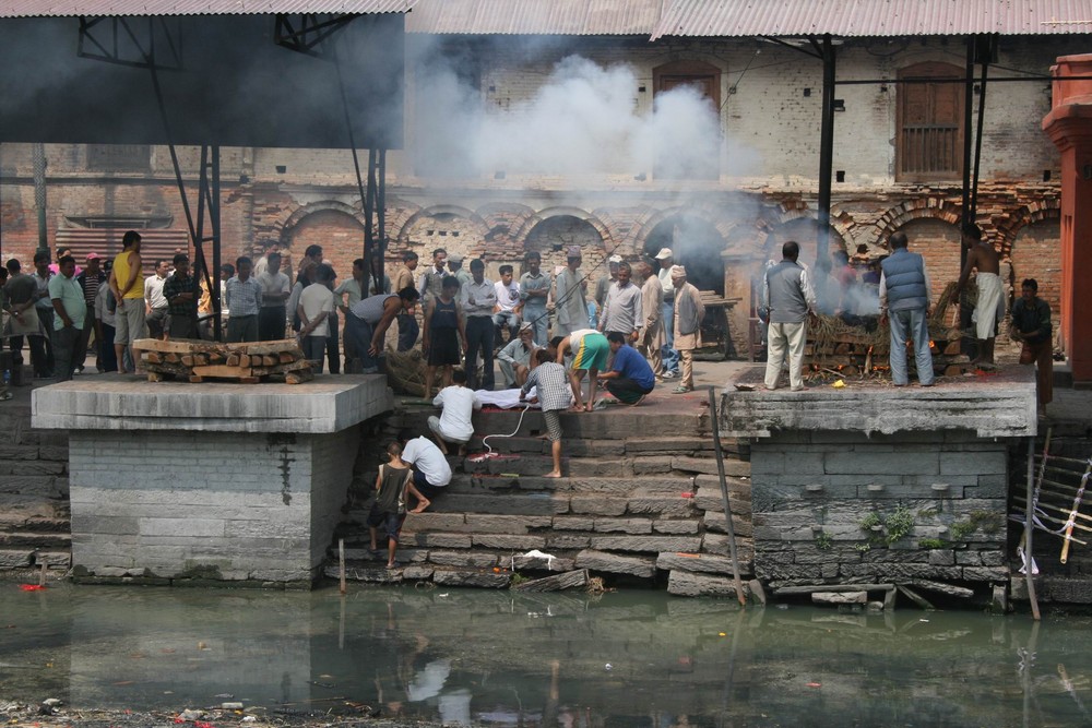 Totenverbrennung in Nepal Kathmandu Pashupatinat