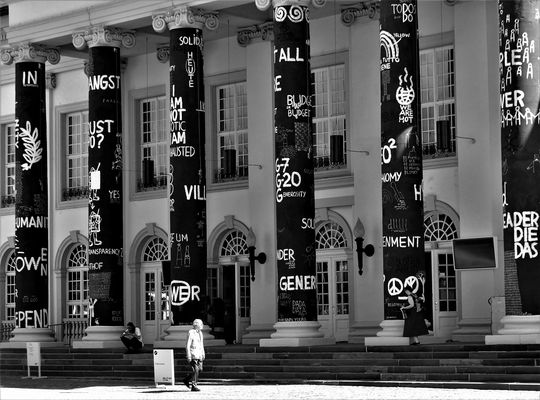 Totgesagte leben (manchmal) länger: die documenta. Kassel im Dezember 2024