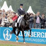 Totilas auf dem Weg zum Dressurviereck