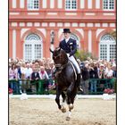 Totilas unter Matthias Alexander Rath beim Wiesbadener Pfingstturnier