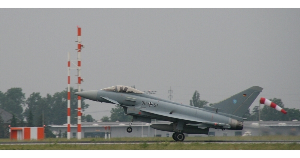 Touch Down - Eurofighter Typhoon