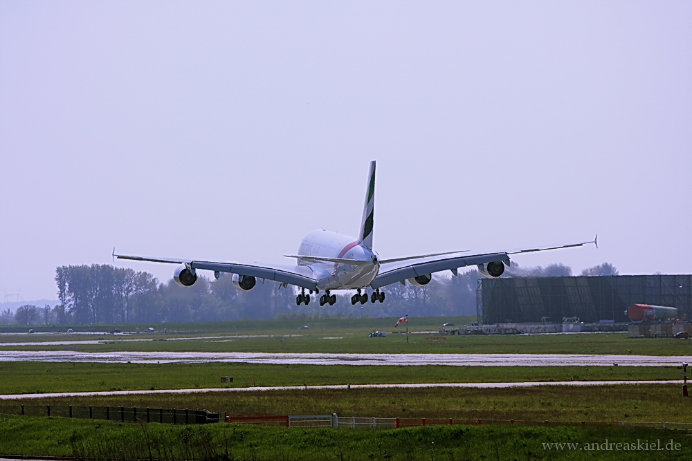 Touchdown Airbus A380