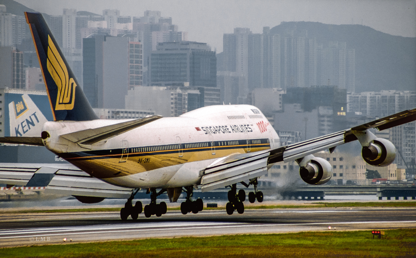 Touchdown Zone Markings Foto & Bild china, world, architektur Bilder