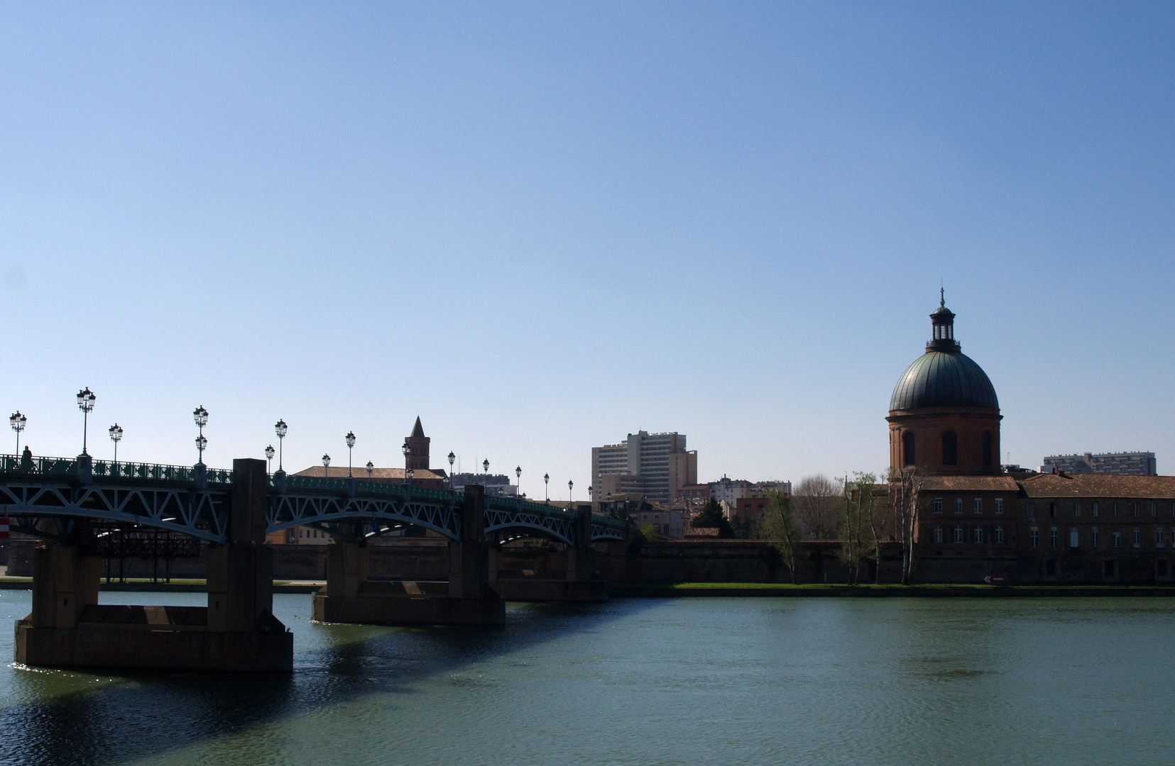 Toulouse 11 – Le pont St Pierre, l’Eglise St Nicolas et le Dôme de la Grave