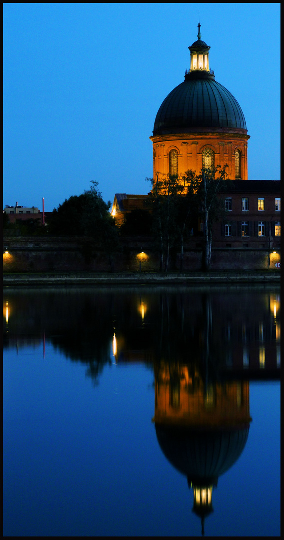 Toulouse By Night