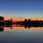 Toulouse - Couleurs chaudes de la nuit sur la Garonne