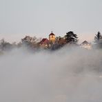 Toulouse le château dans la brume