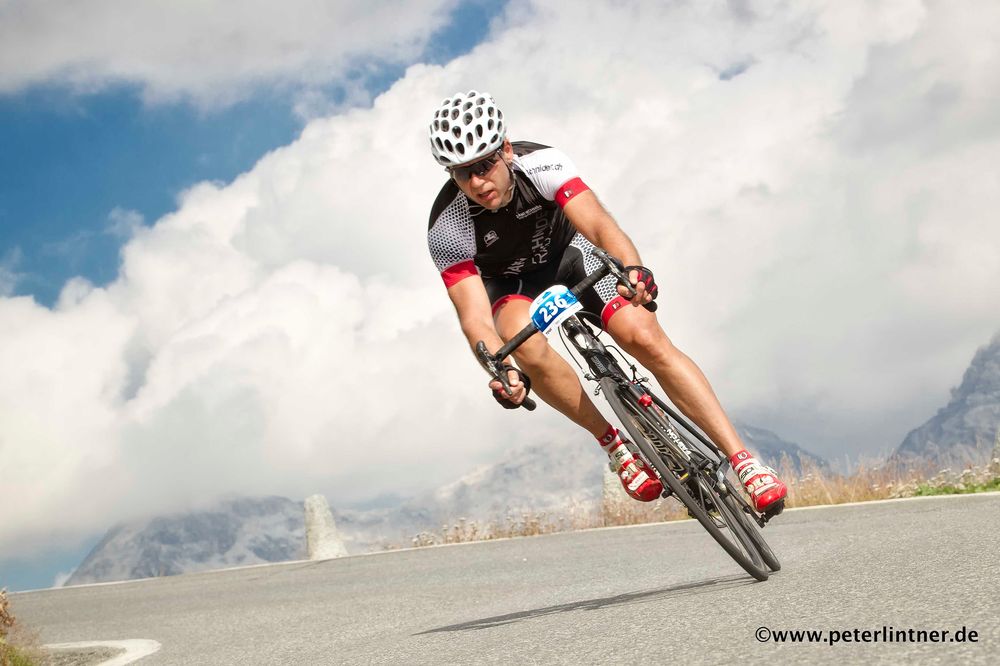 Tour Challenge; Rennrad; Fahrrad; Bike; Road Bike; Berge; Pass Strasse; Radrennen Foto & Bild