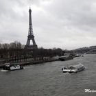 Tour Eiffel...