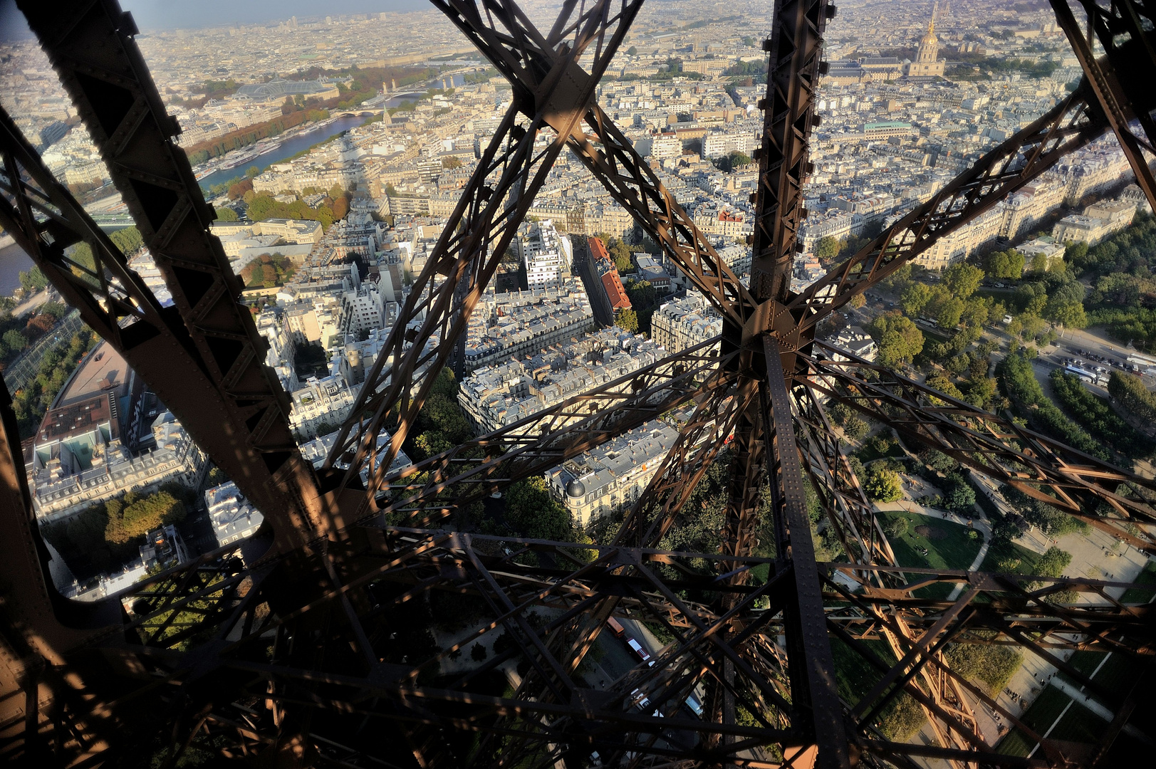 TOUR EIFFEL