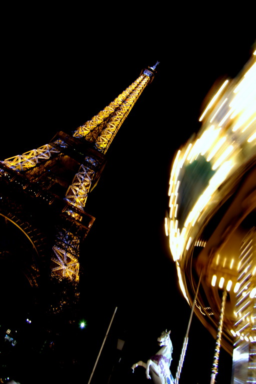 Tour Eiffel at night