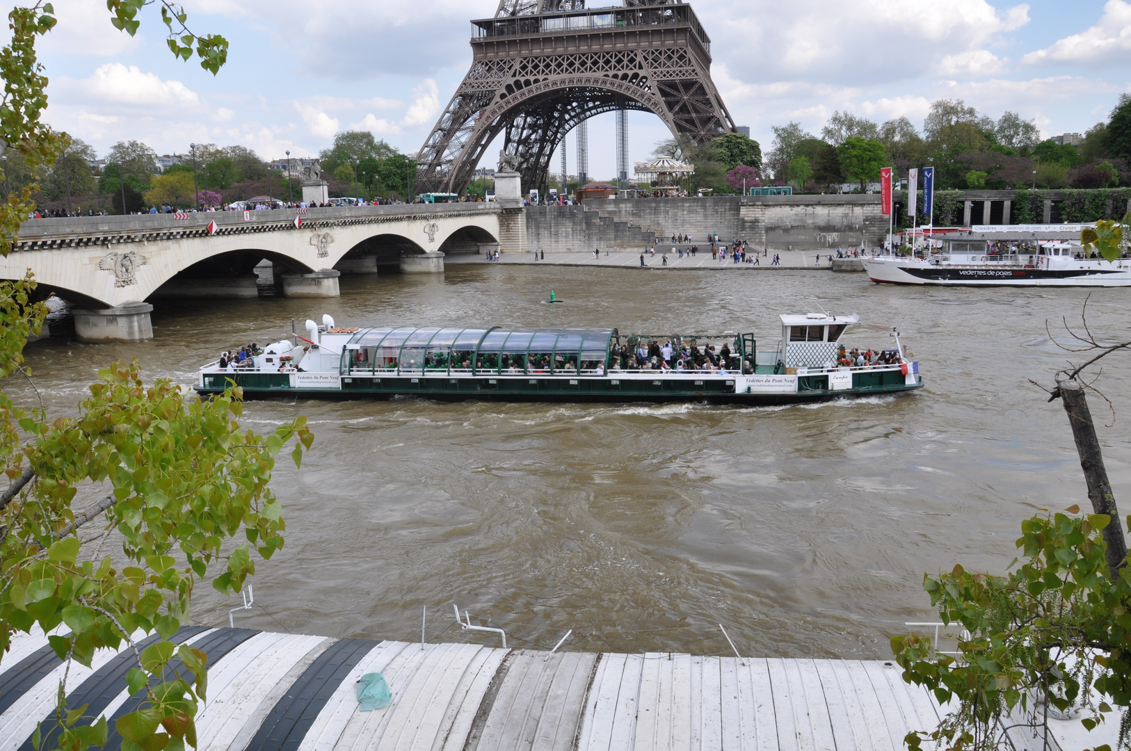 Tour Eiffel - Bateaux Mouches