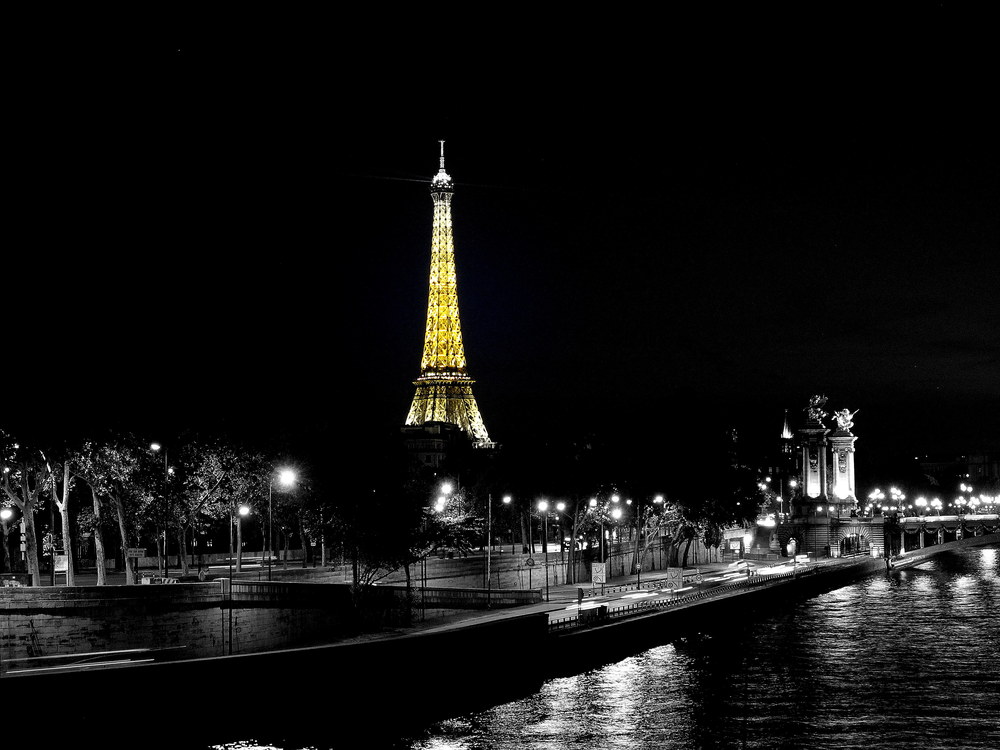 Tour Eiffel bei Nacht