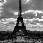 Tour Eiffel blanc et noir (1)