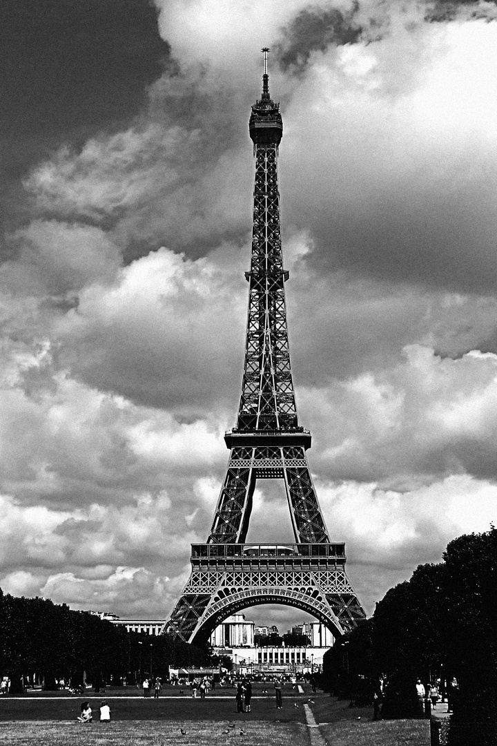 Tour Eiffel bw