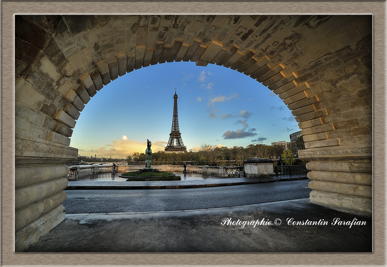 Tour Eiffel depuis le Pont de Bir-Hakeim