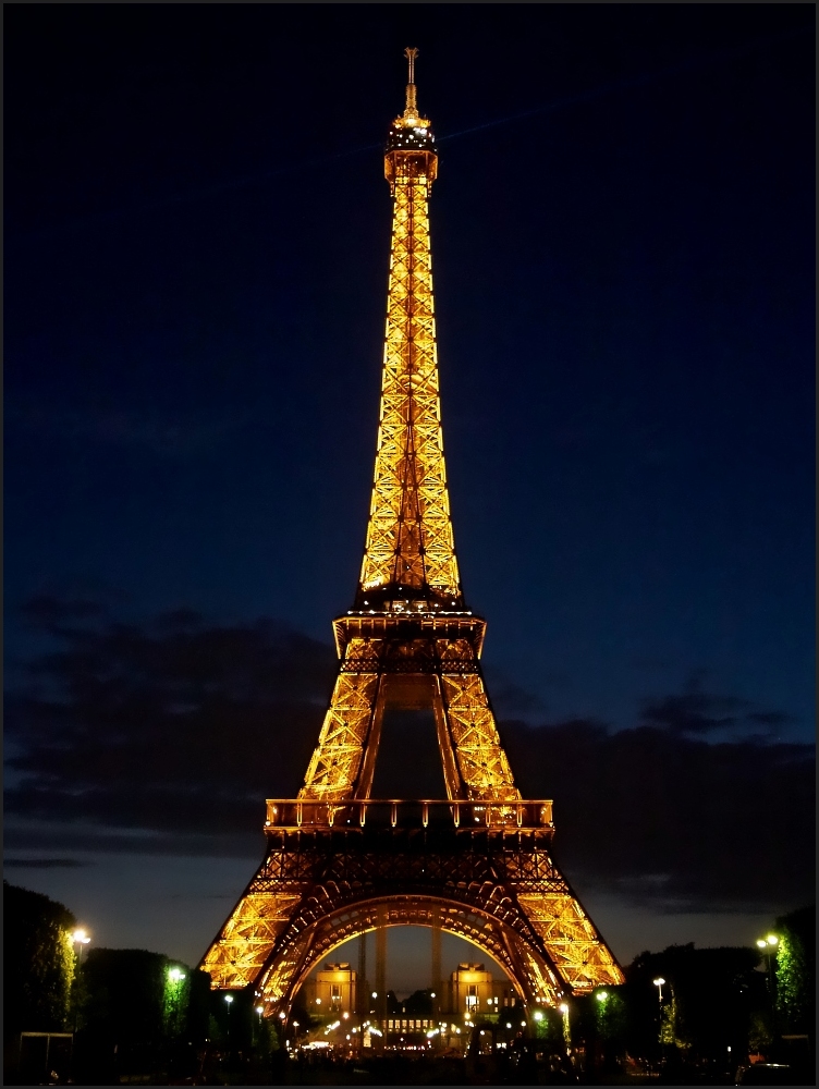 Tour Eiffel - Illuminations by Night