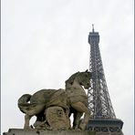 Tour Eiffel und Pferd...