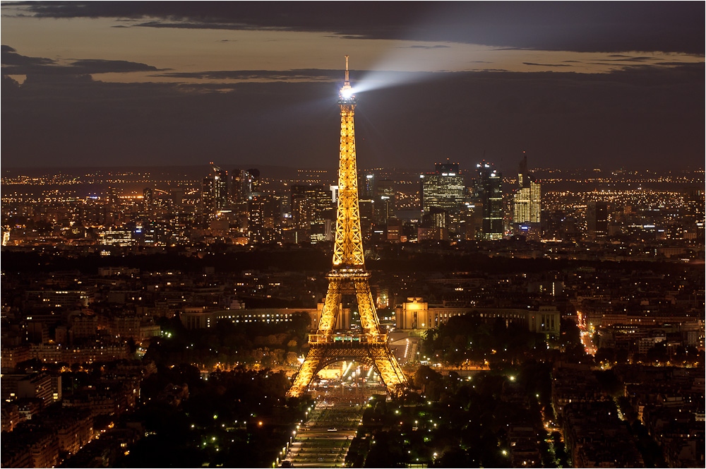 Tour Eiffel vis-à-vis