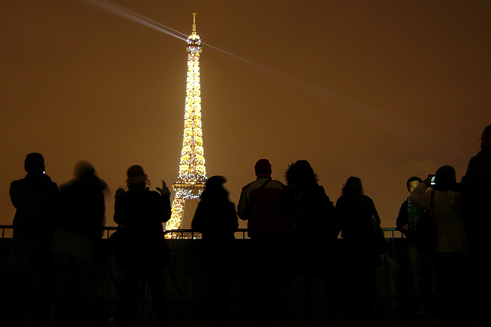 Tour Eiffel..............und begeisterte Touristen