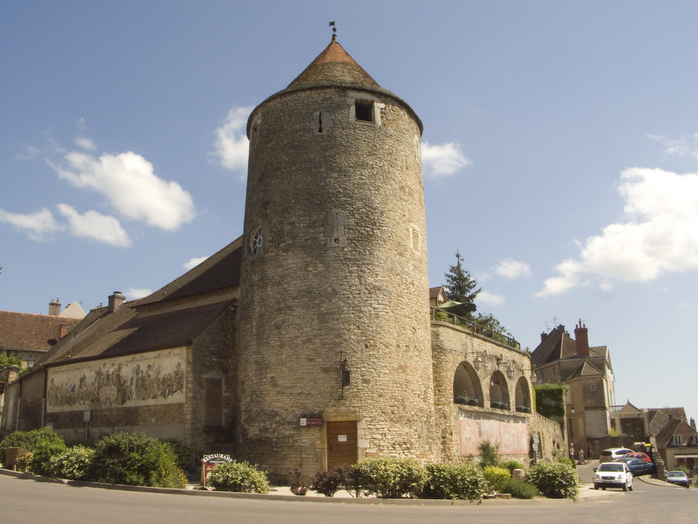 Tour rouge (Buxy, 71) photo et image | architecture, sujets Images ...