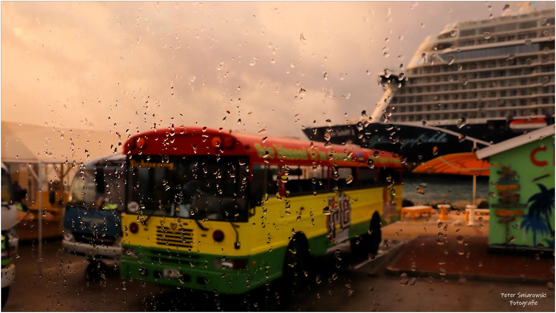 Tourbus auf Curacao