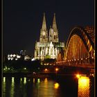 Touri-Ansicht von Dom und Brücke I