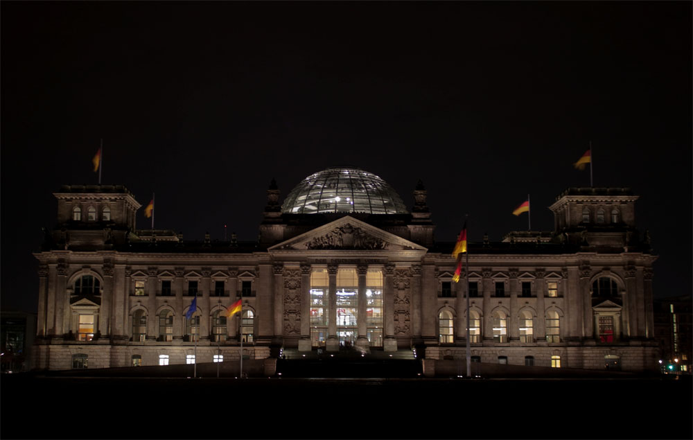 Touri Tour durch Berlin - Reichstag