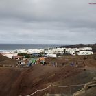 Touristen am grünen See in El Golfo auf Lanzarote 