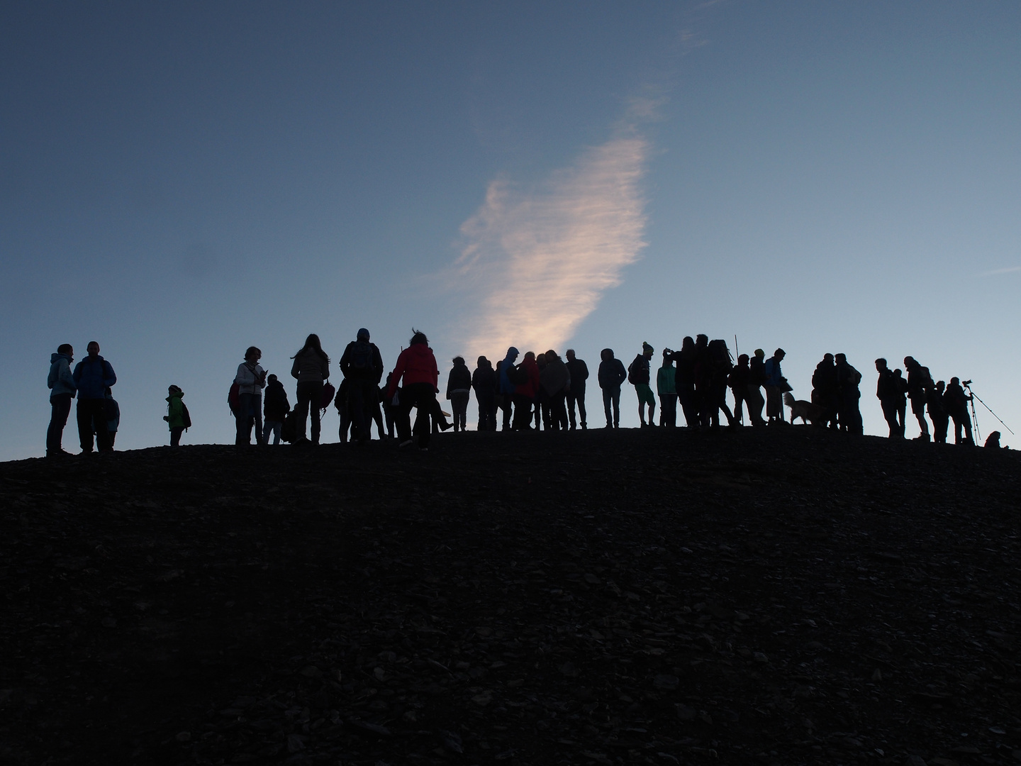 Touristen im Gegenlicht