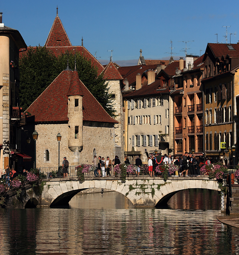 TOURISTES