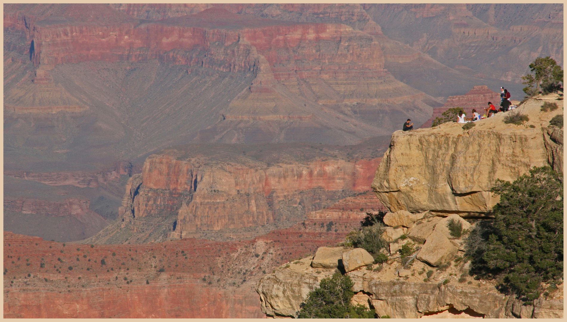 tourists at maricopa point