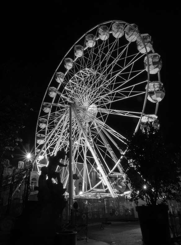 Tourne la roue ! Elle est connue et a toujours son charme ! 