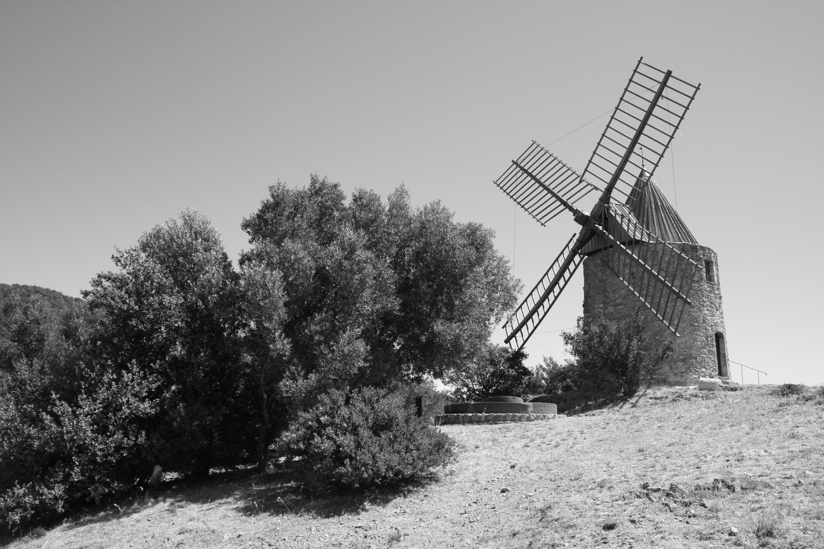 tourne tourne petit moulin.....