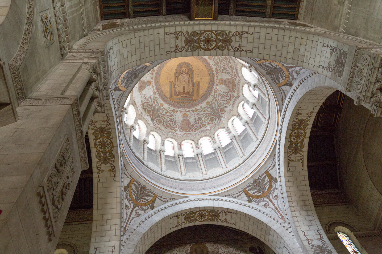 Tours Basilisque de Saint Martin Kuppel