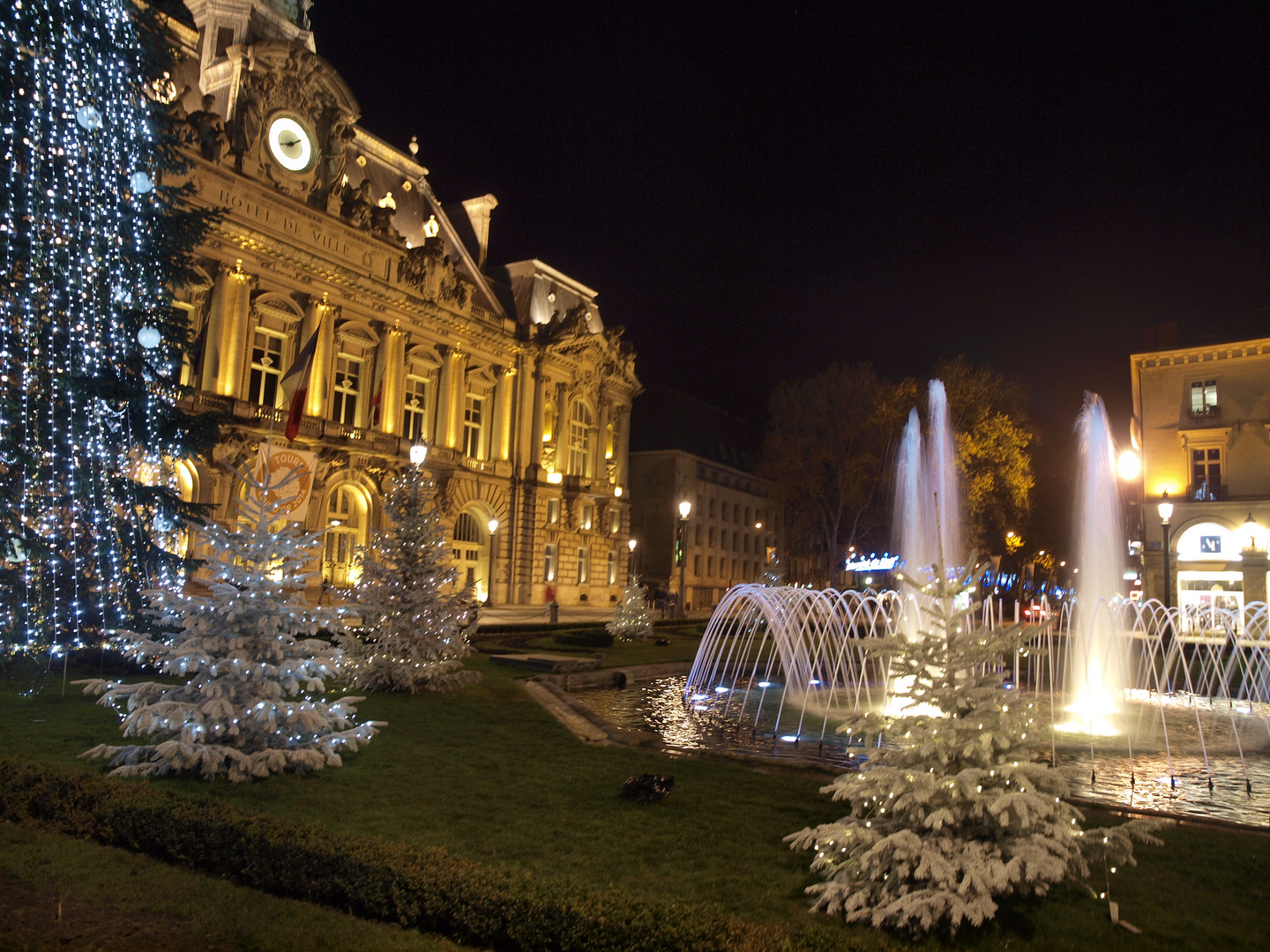 Tours. Hôtel de ville.