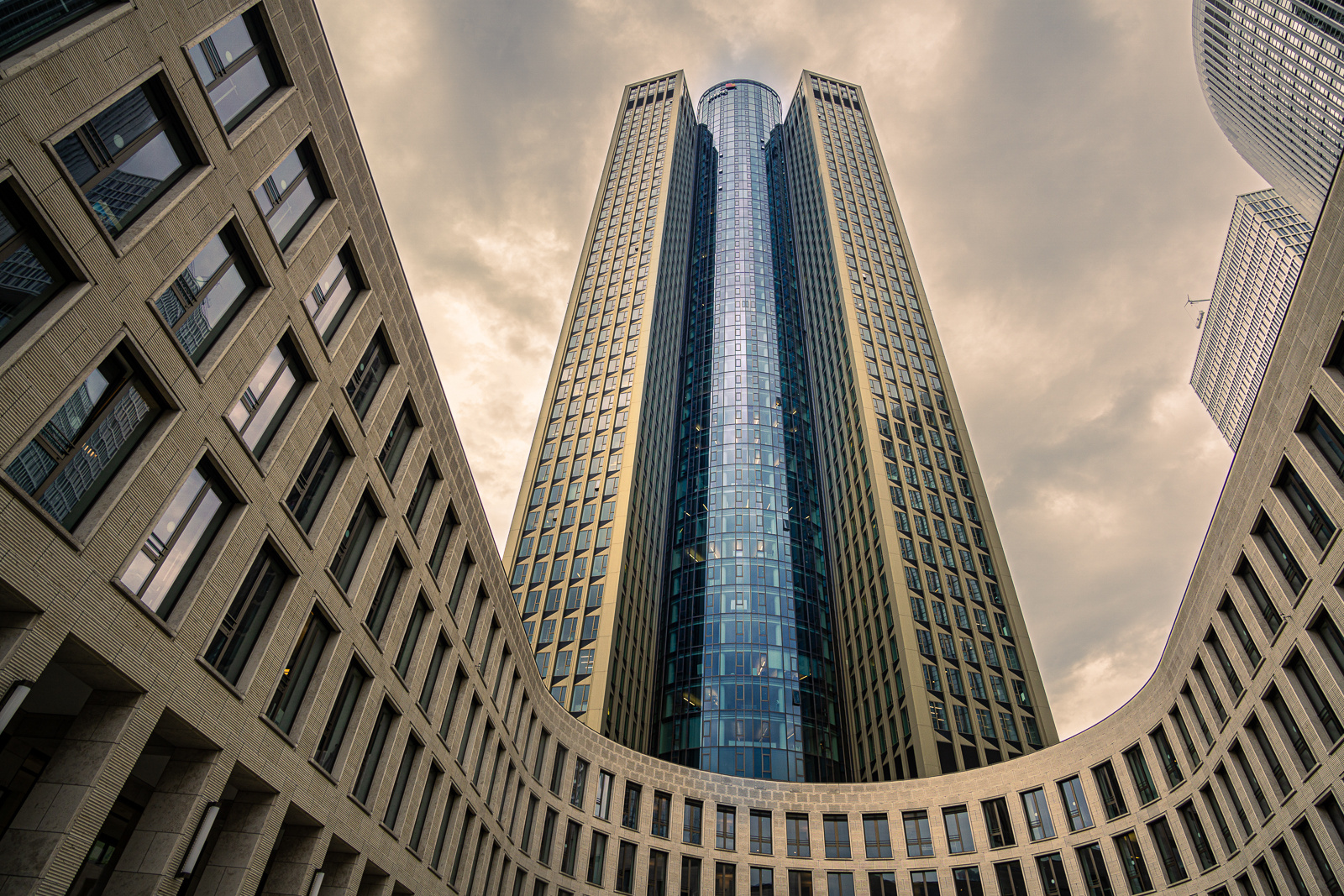 tower-185-frankfurt-foto-bild-architektur-hochh-user