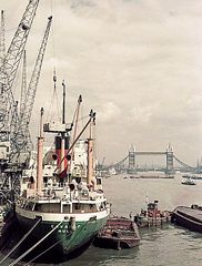 Tower Bridge, 1961