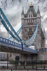 Tower Bridge 2 ....