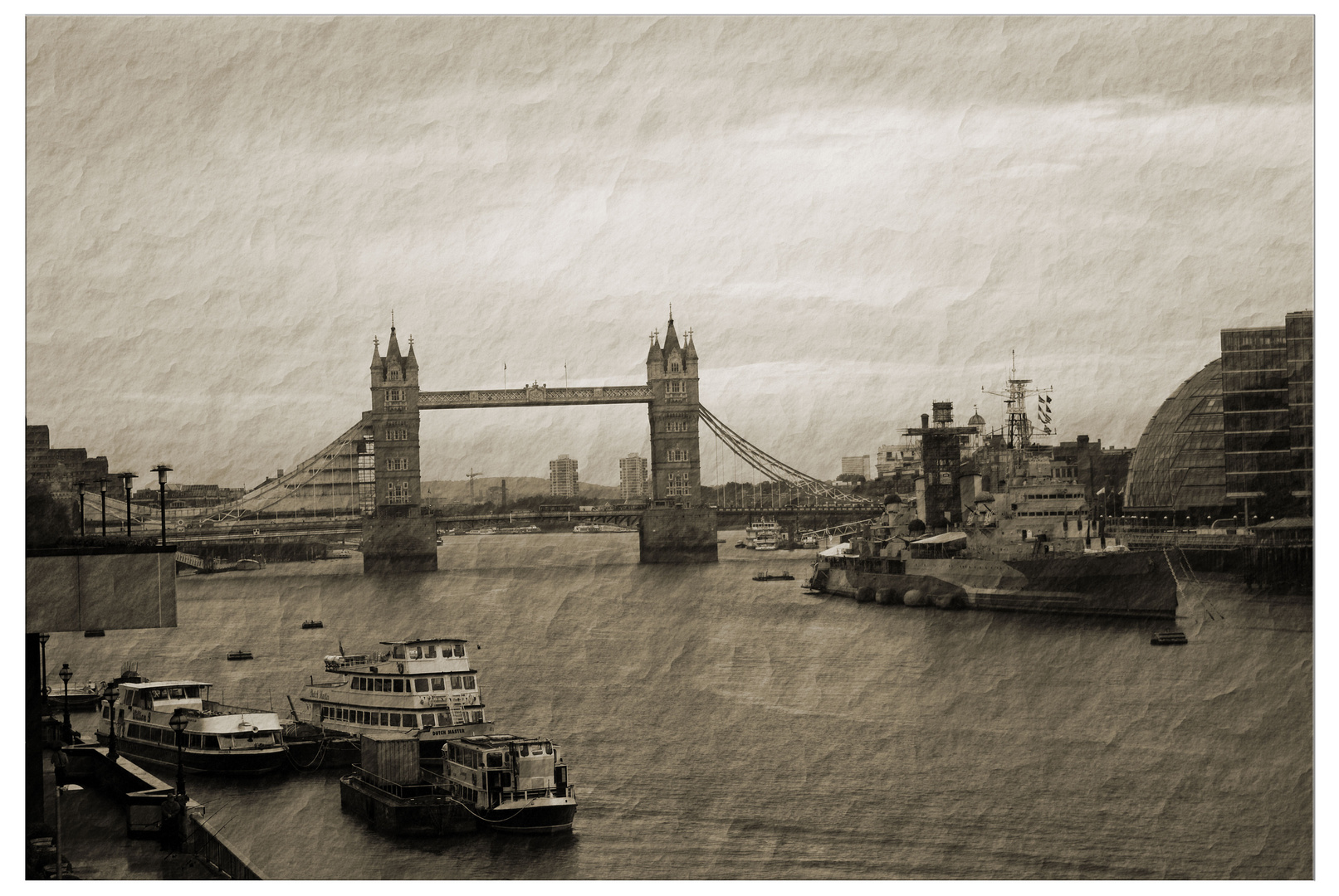Tower Bridge 2009 alt