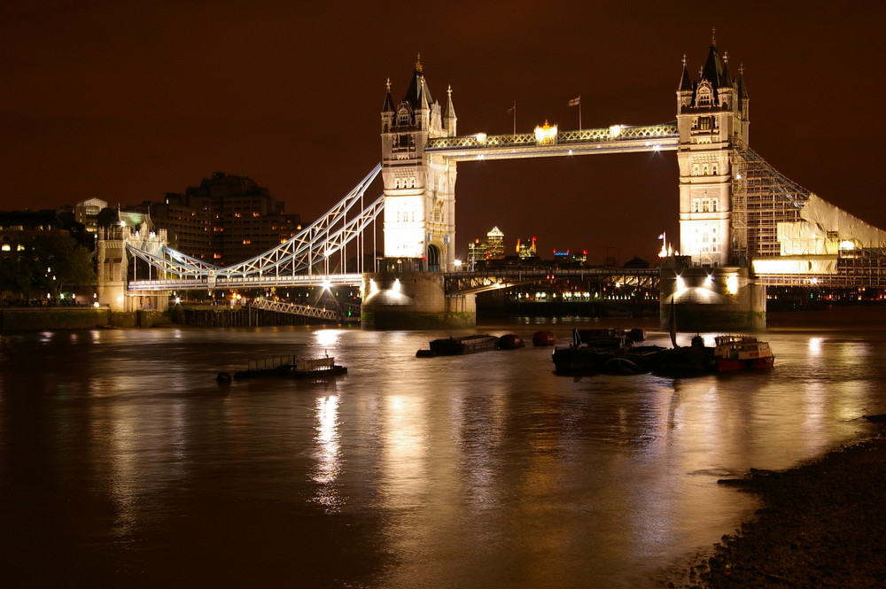 tower bridge