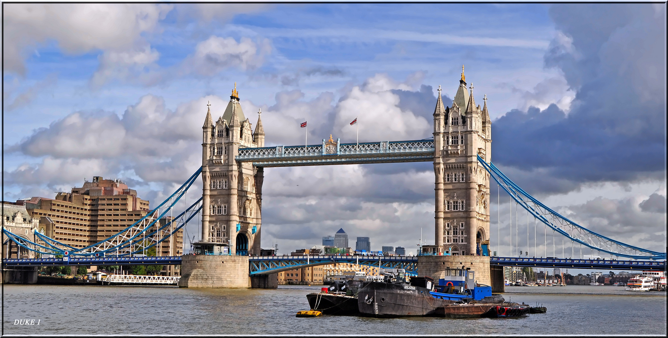 Tower Bridge .