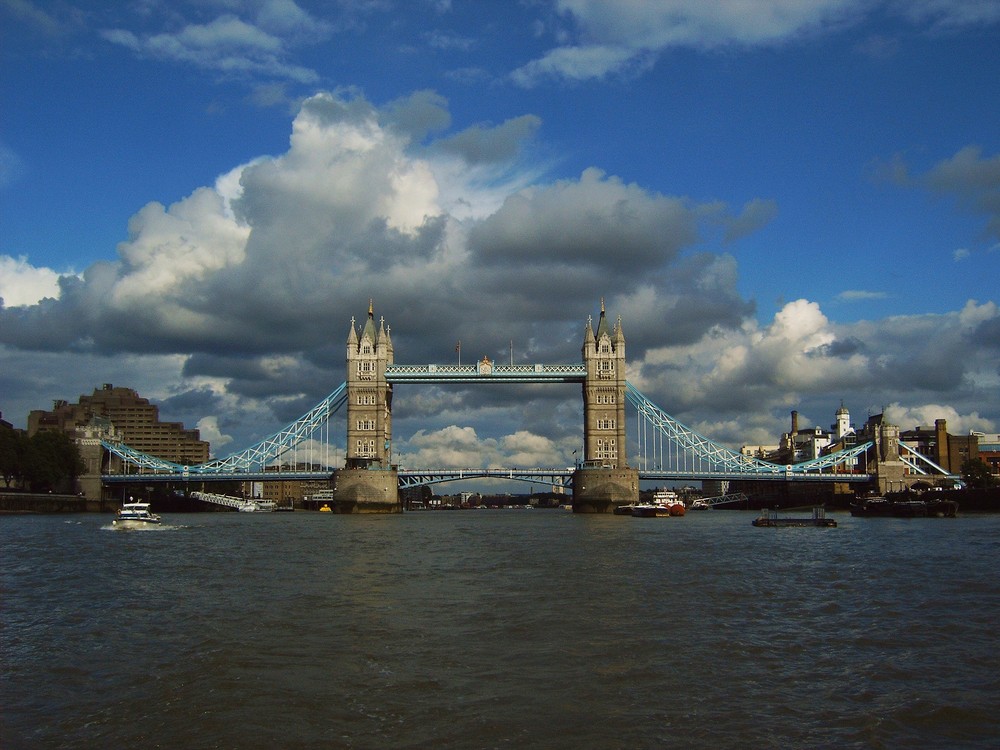 tower bridge