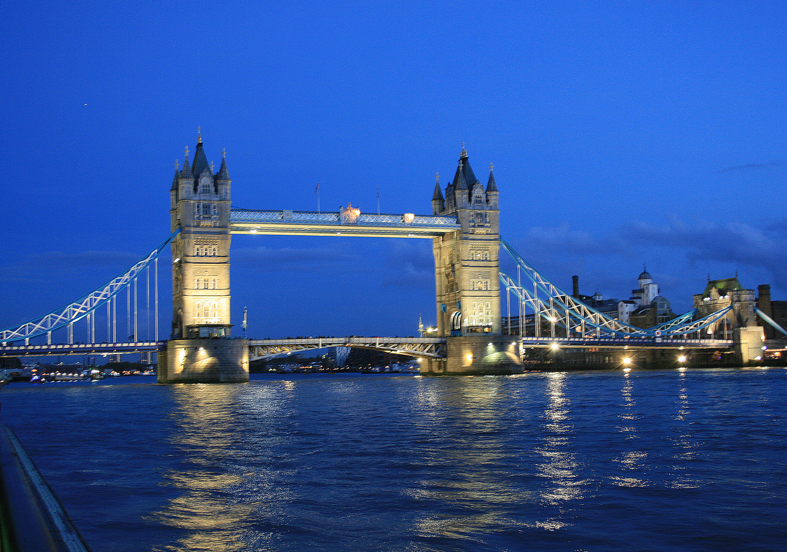 Tower Bridge am Abend