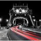 Tower Bridge bei Nacht