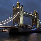 Tower Bridge bei Nacht